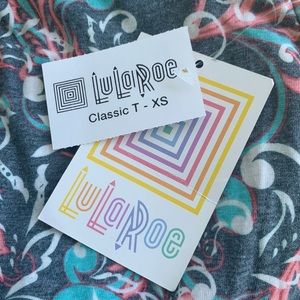 NWT LulaRoe Classic T